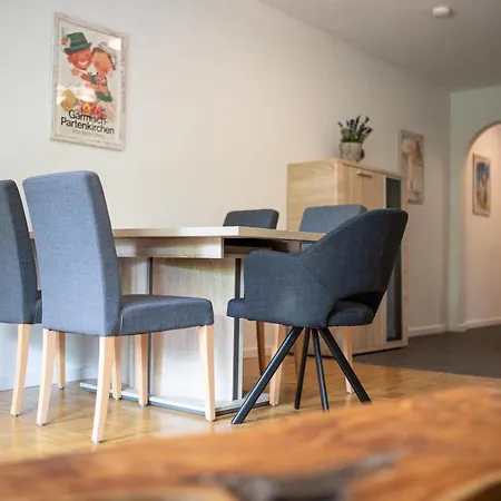 Mittendrin شقة جارمش بارتنكيرشن